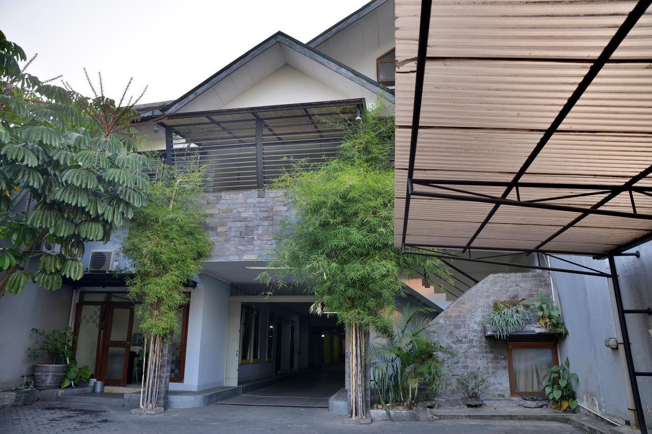 Zen Rooms Cipedes Tengah Bandung Exterior foto